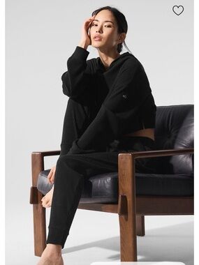 Alo “Muse” Ribbed Black Sweatset